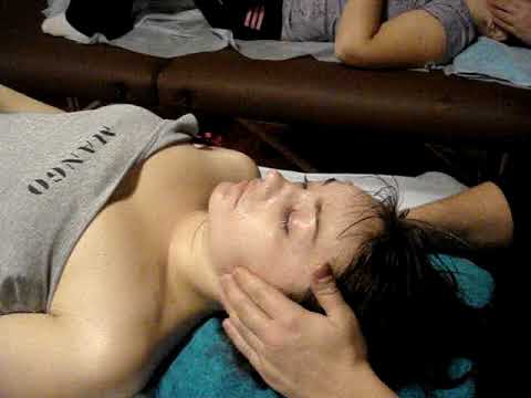 Видео: Шведский холистический массаж лица