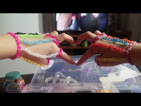 Видео: браслет - перчатка с кольцами из резинок на рогатке. легко, просто и быстро.