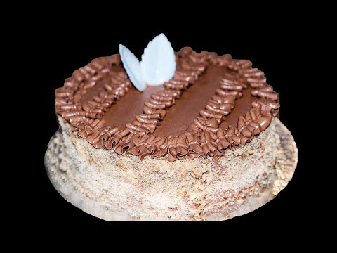 Видео: Знаменитый КИЕВСКИЙ ТОРТ 🍰 Рецепт Торта Безе с Орехами и Кремом Шарлотт