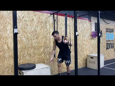 Видео: Как научиться делать выходы на кольцах?