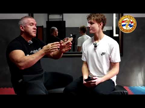 Видео: Как отличить химика от натурала 