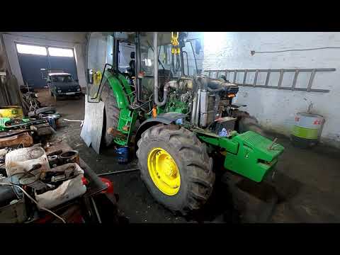 Видео: Скотили John Deere 6110B