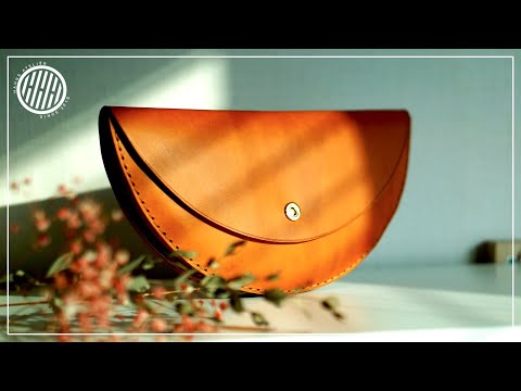 Видео: [Кожгалантерея] Делаем полукруг сумку