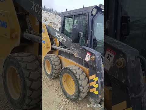 Видео: обзор сравнение  на Xcmg xc740 и liu gong 365b