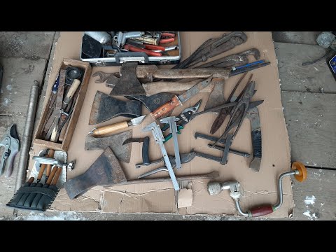 Видео: Барахолка обзор на Инструмент слесарный СССР . Топоры , Ключи  .  Радиодетали