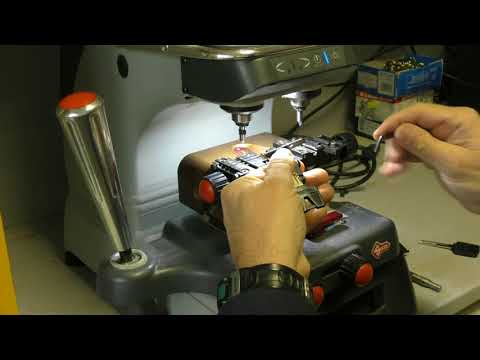 Видео: Изготовление ключей Magnum, PointLock, Apecs XR, Poddedly