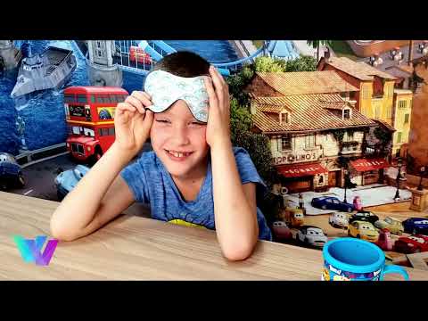 Видео: Челлендж с Владиком - Пробуем невкусную еду и сладости