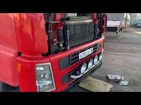 Видео: Замена масла Volvo FH, закрепил задние крылья, поменял АКБ