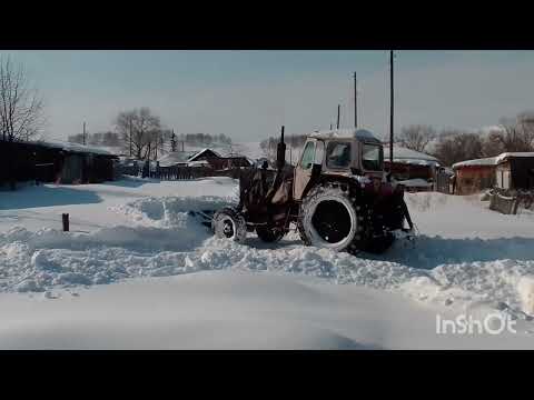 Видео: очистка снега на юмз