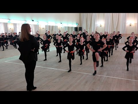Видео: Ансамбль танца "Ровесник" готовится к юбилею