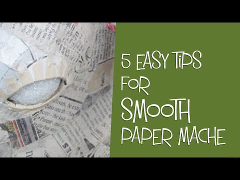 Видео: Добавление бумажных полосок и клея к папье-маше