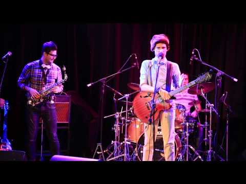 Видео: "Песня ни о чем", Василий УРИЕВСКИЙ и группа "Gardina"(Live, клуб "Б2").