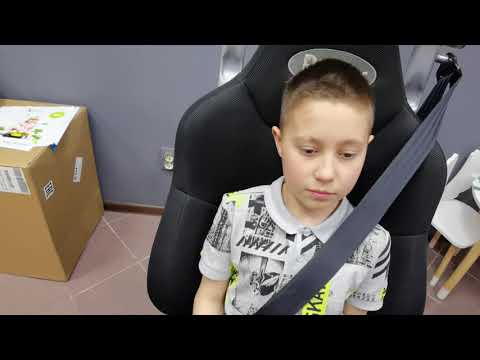 Видео: Бустер или автокресло со спинкой?