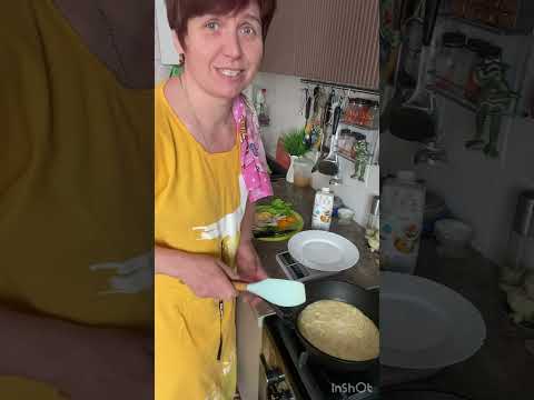 Видео: Пицца на сковороде || второй прием пищи