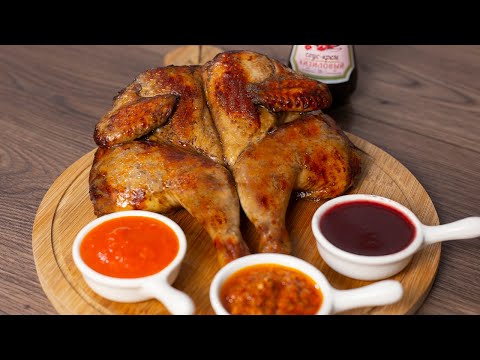 Видео: Простой рецепт для вкусного разнообразия. Сочнейшая курица в духовке.