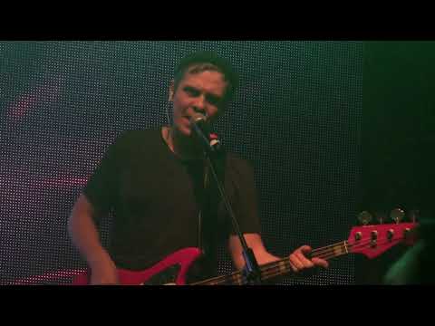 Видео: Кирпичи - Новый порядок / Смерть на рейве