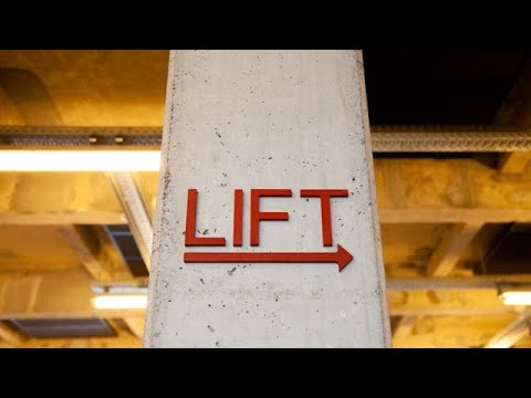 Видео: Как со страху дала маху - Музыка Виктора Хоборова, слова Лидии Романовой-Жуковец