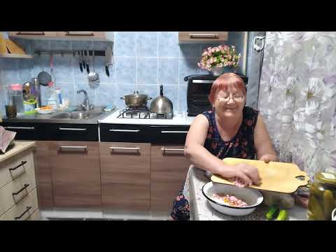 Видео: Готовлю обед и за грибами.