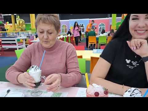 Видео: Таких аттракционов внук ещё не видел !