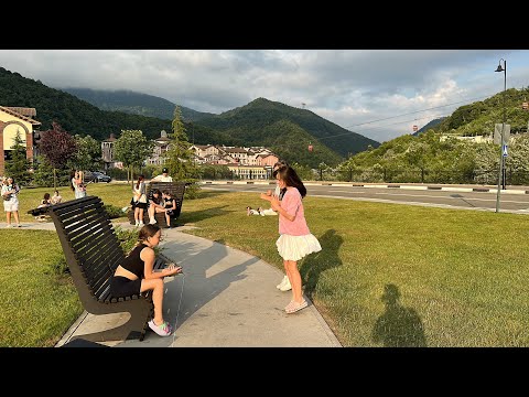Видео: СОЧИ / Курорт Роза Хутор / Красная поляна / Газпром / Горы 🏔️ Толпы туристов