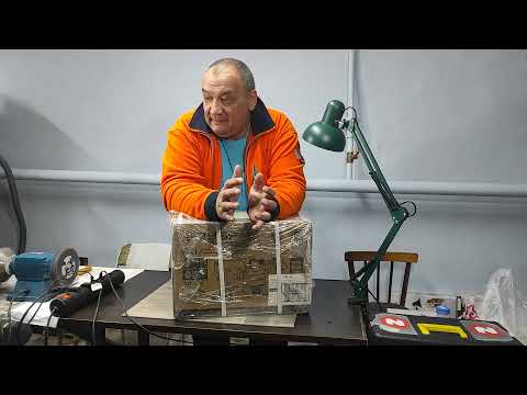 Видео: ЗУБР 500 Вт. Точило с мокрым камнем, распаковка, осмотр. (часть 1)