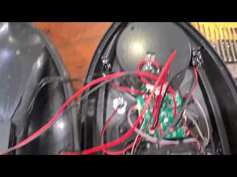 Видео: Разбор и внутренности прикормочный кораблик V030 GPS от Flytec