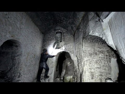 Видео: Воронежская обл. Культовая пещера Семейка.