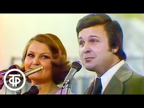 Видео: Алла Абдалова и Лев Лещенко "Старый клен" из фильма "Девчата (1975)