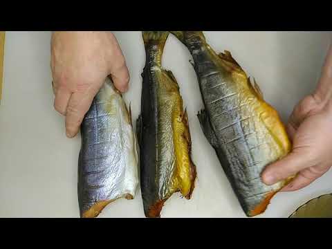 Видео: ГОРБУША нерестовая холодного копчения в коптильне уэк