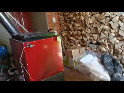 Видео: Трёхходовой шахтный котёл,после года эксплуатации.