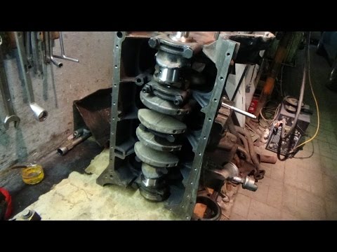 Видео: Ремонт двигателя М 102 на Мерседес 190,часть №5 начало сборки.