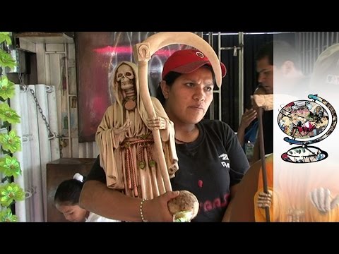 Видео: Поклонение алтарю Святой Смерти (2009)