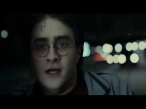 Видео: Гарри Поттер и Дары Смерти.часть 1 (Опасный Путь в Нору)