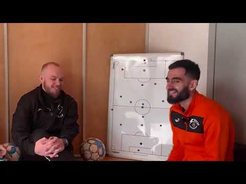 Видео: Дрыков - родителям: нужно идти "на тренера", а не "на академию"