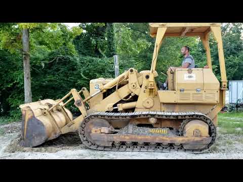 Видео: Жизнь в США. Купил себе для дома бульдозер . Caterpillar 955 loader.