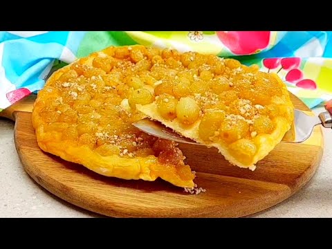 Видео: 😋 ПИРОГ с Виноградом. Всего ТРИ Ингредиента.