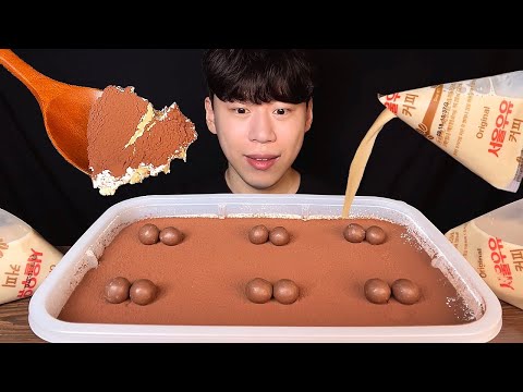 Видео: SUB) Корейский торт тирамису с шоу поедания кофе с молоком│korean cake with milk mukbang asmr