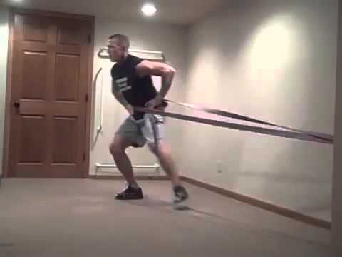 Видео: Упражнения для ног и торса, с использованием резиновых петель!