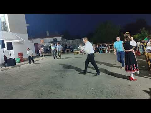 Видео: Що ме не ожениш мале ле - Кристина Стойкова