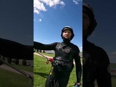 Видео: Обзор кайта Atom от Parasvis глазами ученика.