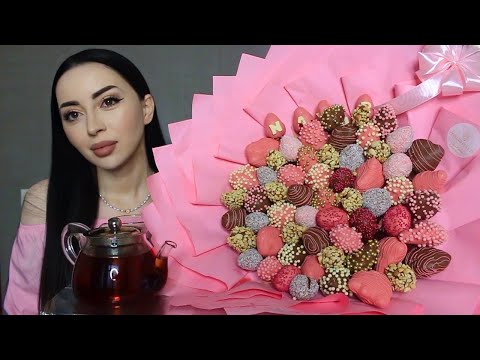 Видео: МУКБАНГ С БУКЕТОМ 🫠🤍 КЛУБНИКА 🍓 В шоколаде  Ayka Emilly