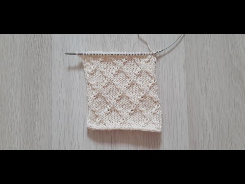 Видео: Простой узор спицами со смещёнными петлями Узор Вензель МК Альфиры Мериновой