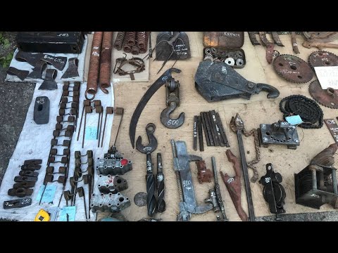 Видео: Запчастини б/у ЮМЗ ,МТЗ , гідроциліндри , ступиці,тальки , домкрати , тиски , цепи , пружини