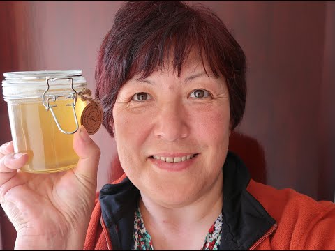 Видео: Мое пчеловодство за 2024: от первого облета пчел до откачки меда