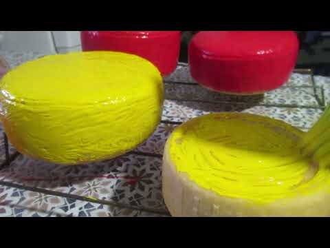 Видео: Как мы храним твердые сыры. Покрытия для сыра.