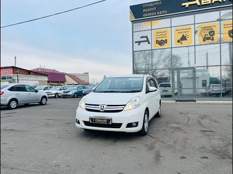 Видео: Toyota Isis, 2014 год