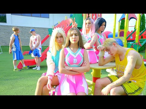 Видео: ДИАНА ЈЕ ЗАБРЉАЛА! Дајана и њени пријатељи напустили су кућу за одмор