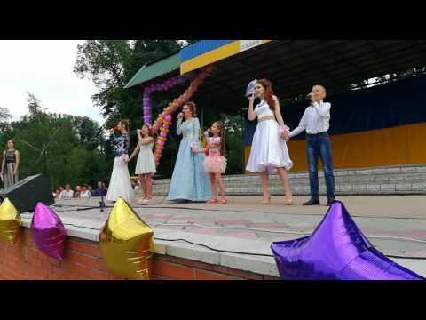 Видео: "Дитинство не втрачай" у виконанні випускників і учнів школи-інтернату ім. Є.П. Кочергіна