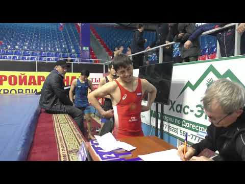 Видео: Взвешивание борцов до 70 кг на турнире на призы Мурада Умаханова в Хасавюрте 2023.