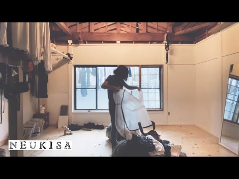 Видео: Влог / Я решила разрезать копимую одежду пополам.